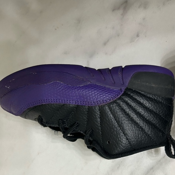 Nike Air Jordan Retro 12 FIELD PURPLE Toddler size 10c - Picture 2 of 6